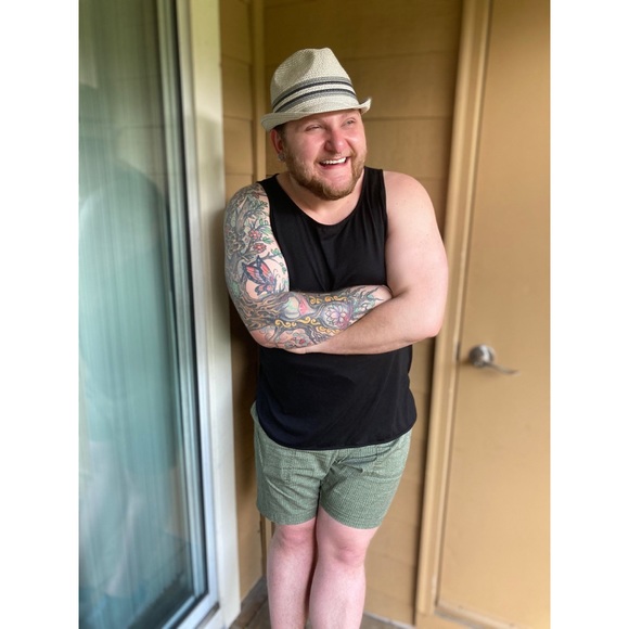 Meet your Posher, Jon Jon! - Picture 6 of 8